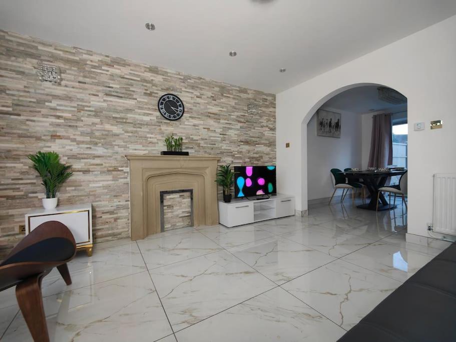 Tyburn Home, Birmingham With Free Parking Екстериор снимка